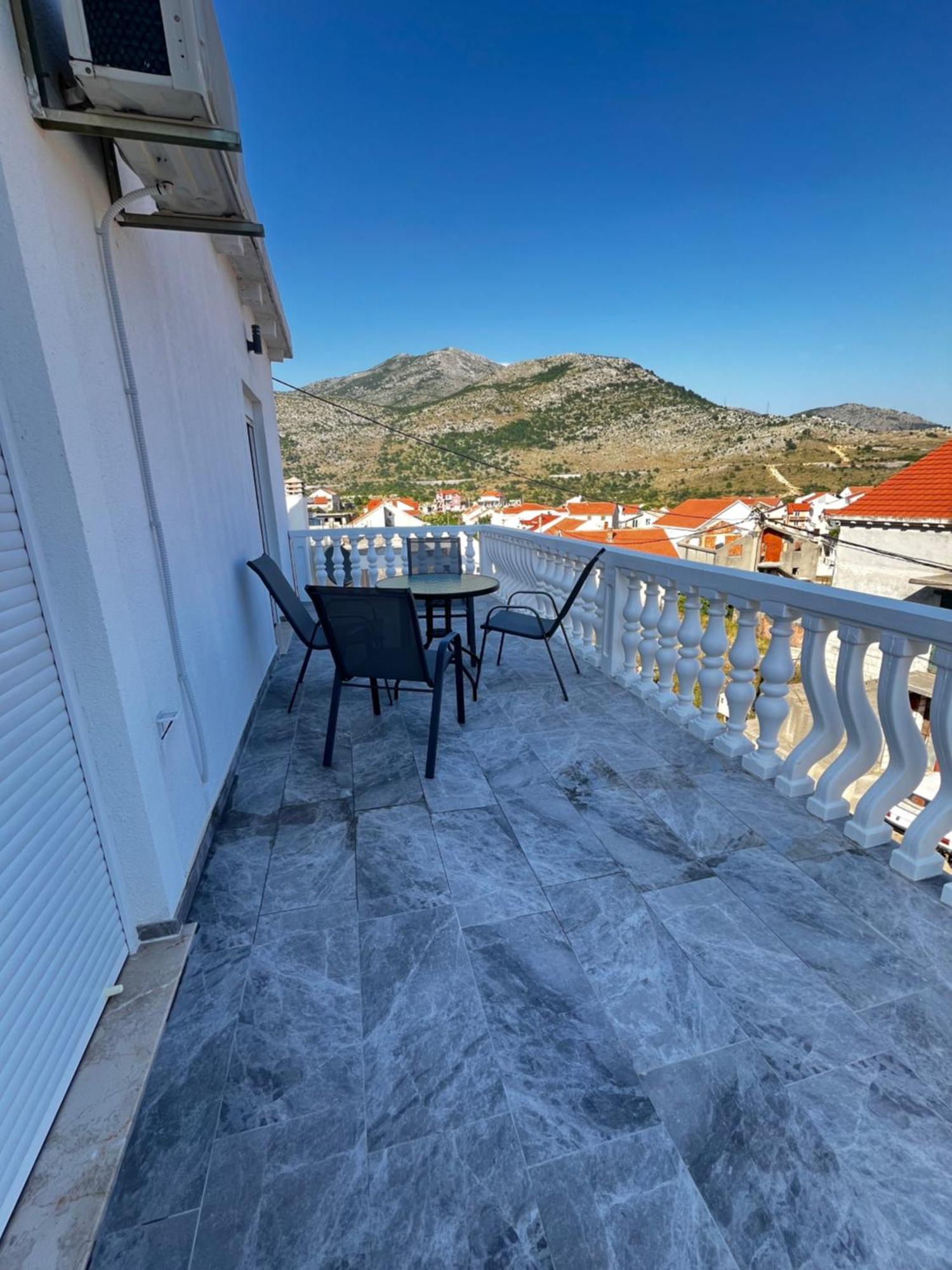 Twin Appartement Ivanica